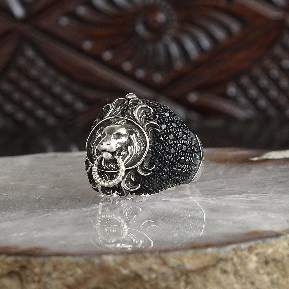 925 Sterling Silver Men's Ring with Lion Symbol