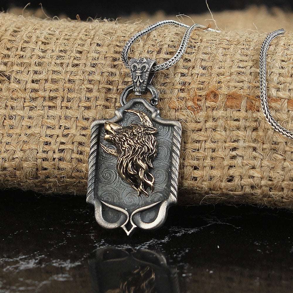 925 Sterling Silver Men's Necklace with Wolf Symbol