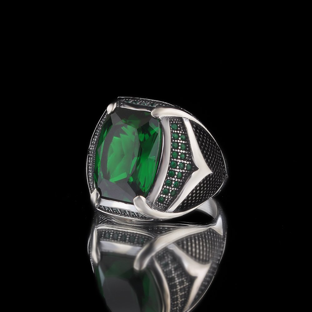 925 Sterling Silver Men's Ring with Green Zircon Stone
