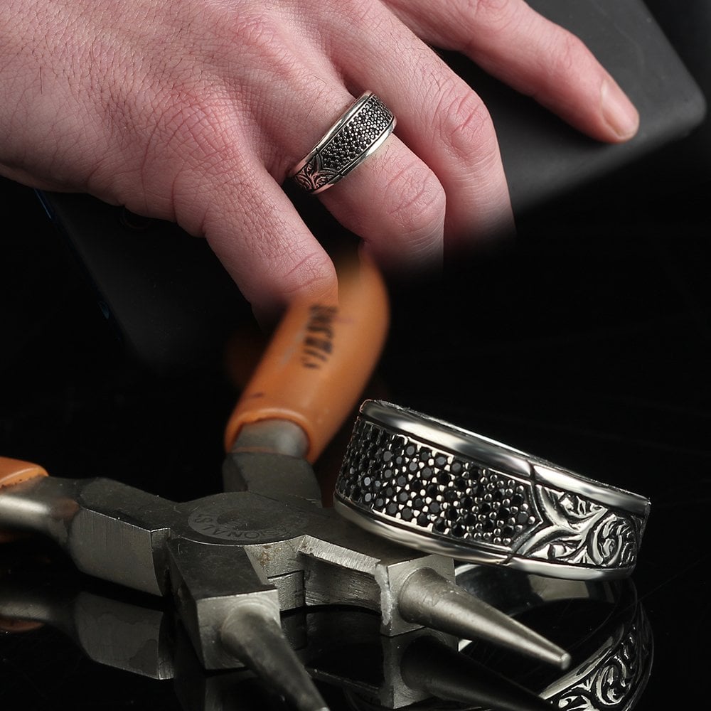 Zircon Stone Hand Engraved  925 Sterling Silver Men's Ring