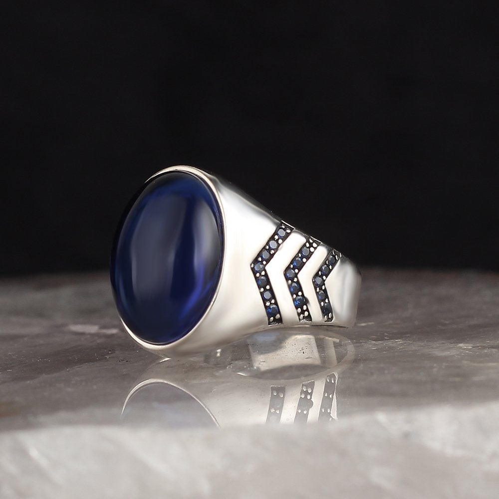 925 Sterling Silver Ring with Blue Zircon Stone