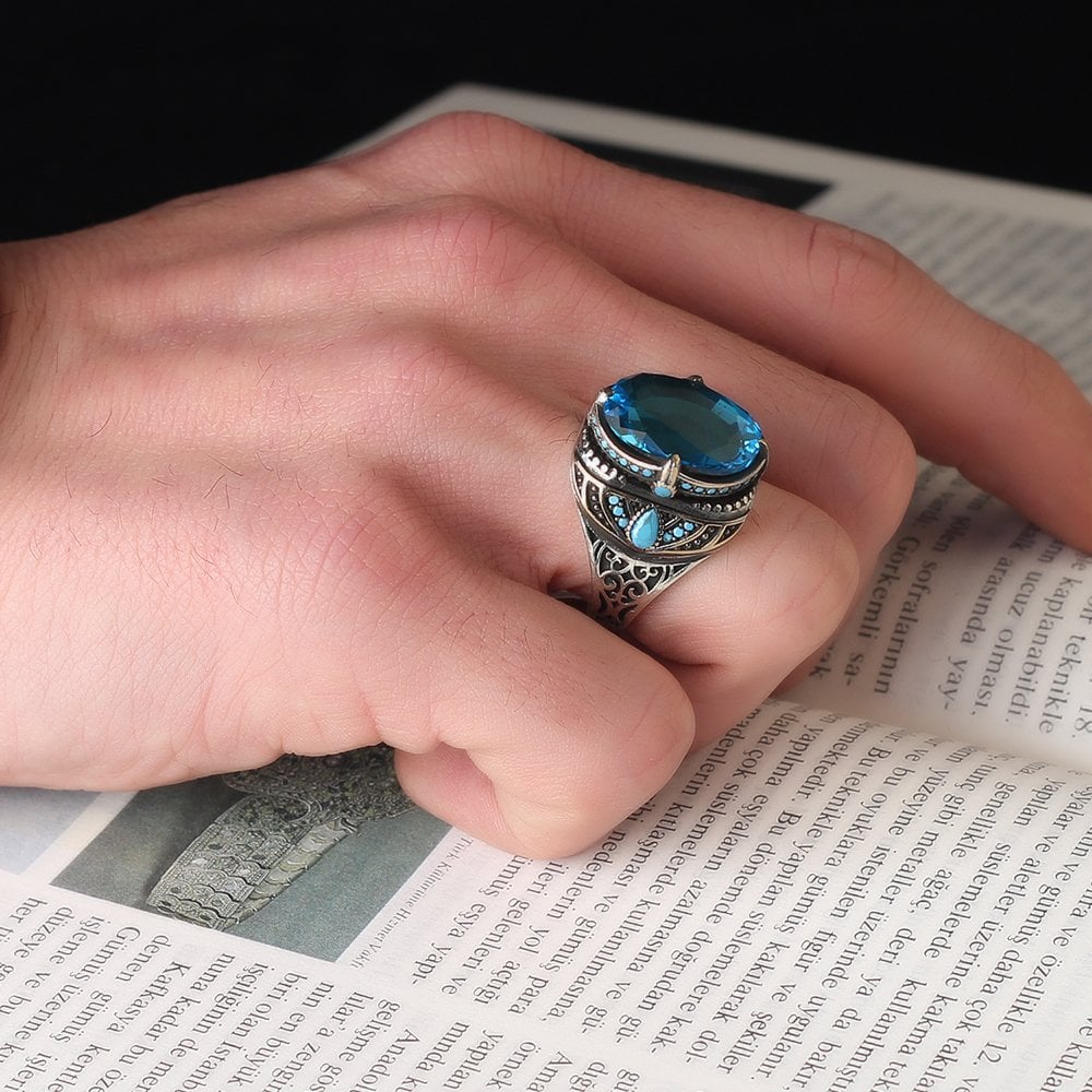 925 Sterling Silver Men's Ring with Blue Topaz Stone