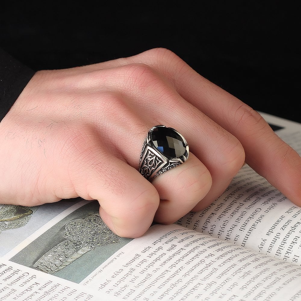 925 Sterling Silver Men's Ring with Black Zircon Stone