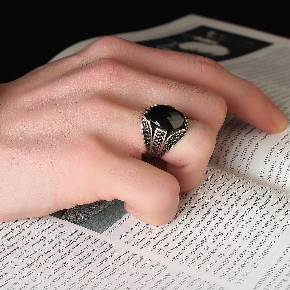 925 Sterling Silver Men's Ring with Black Zircon Stone