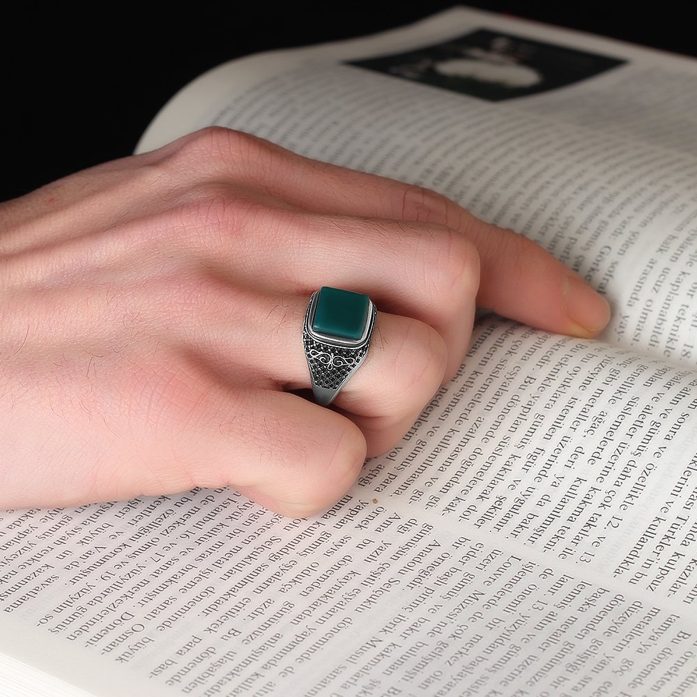 925 Sterling Silver Men's Ring with Green Agate Stone