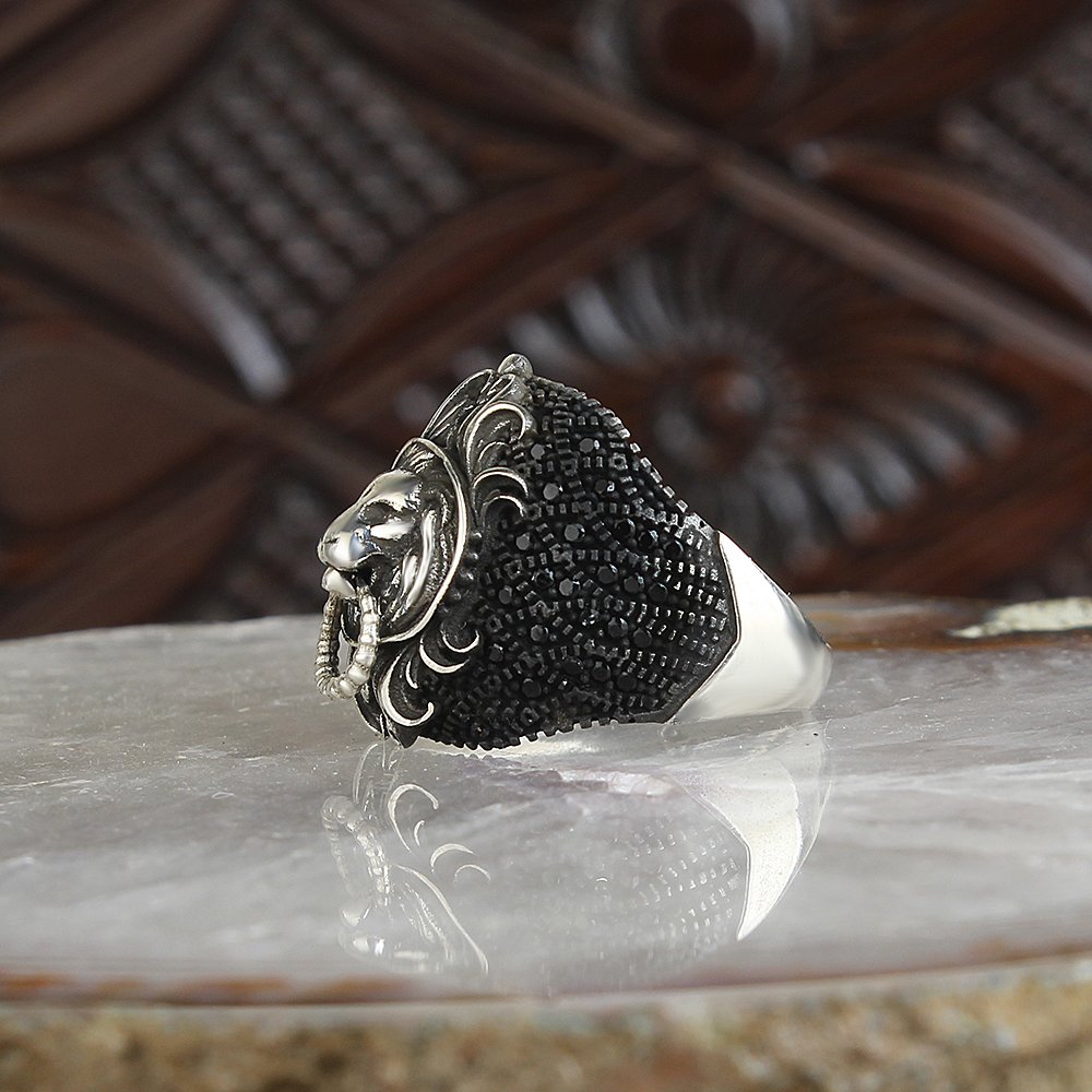925 Sterling Silver Men's Ring with Lion Symbol