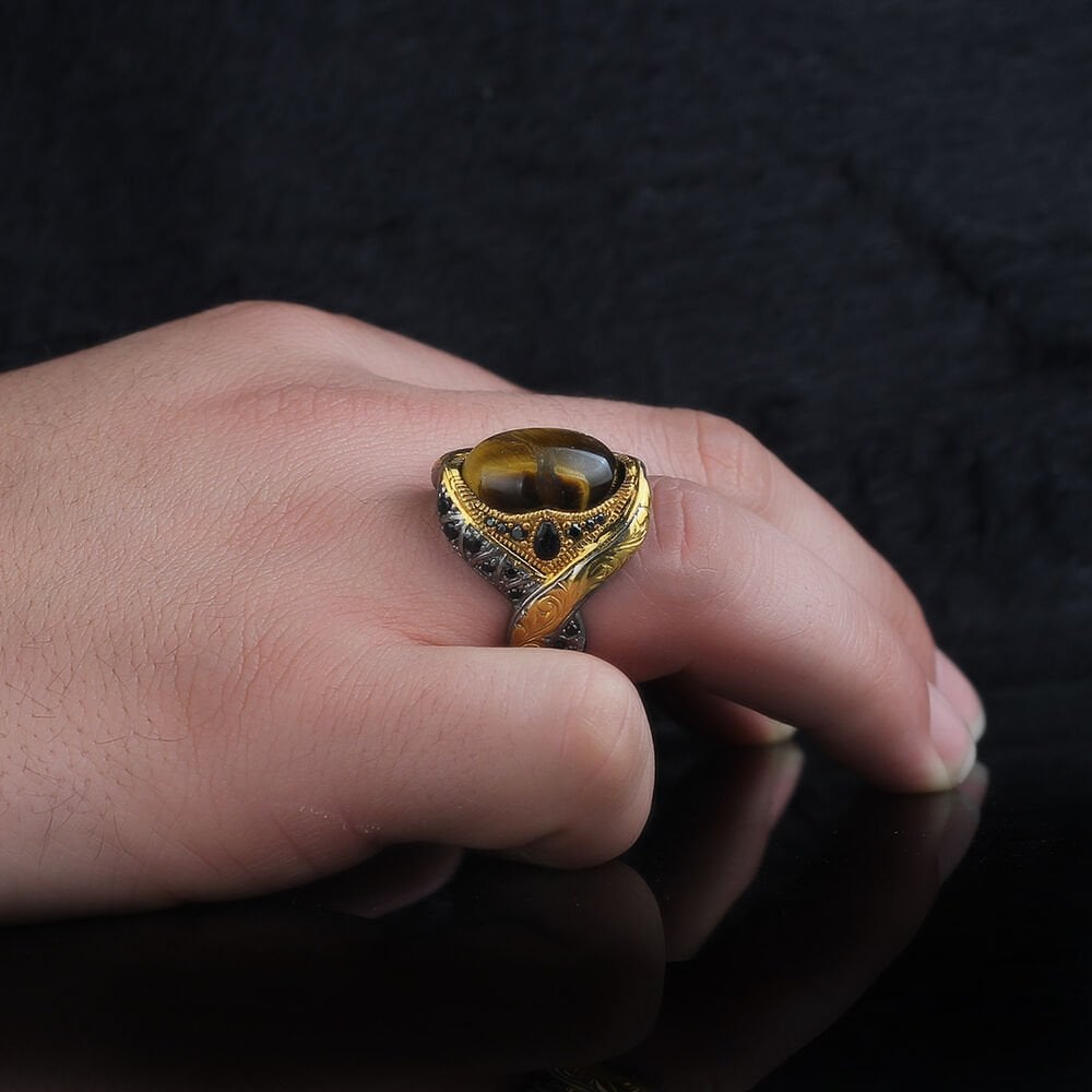 925 Sterling Silver Men's Ring with Rhodium Plated Tiger's Eye Stone