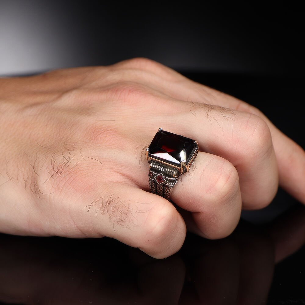Chain Series 925 Sterling Garnet Men's Silver Ring