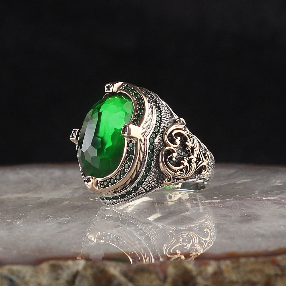 925 Sterling Silver Men's Ring with Green Zircon Stone