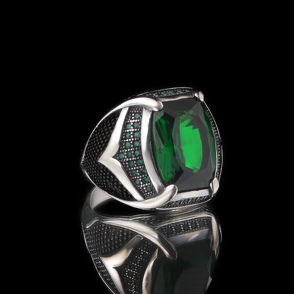 925 Sterling Silver Men's Ring with Green Zircon Stone