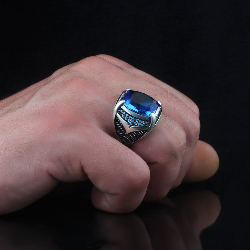 925 Sterling Silver Men's Ring with Blue Topaz Stone